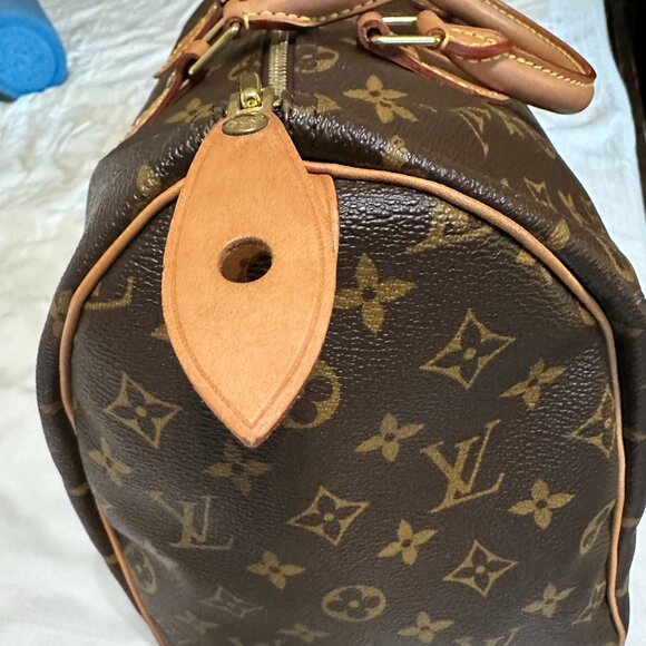 AUTHENTIC Louis Vuitton Speedy 35 in Monogram - Picture 5 of 16